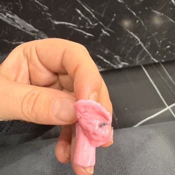 Şekerdeki Demir Parça Çocuğumun Dişini Kırdı, Ürün Güvenliği Sorgulandı