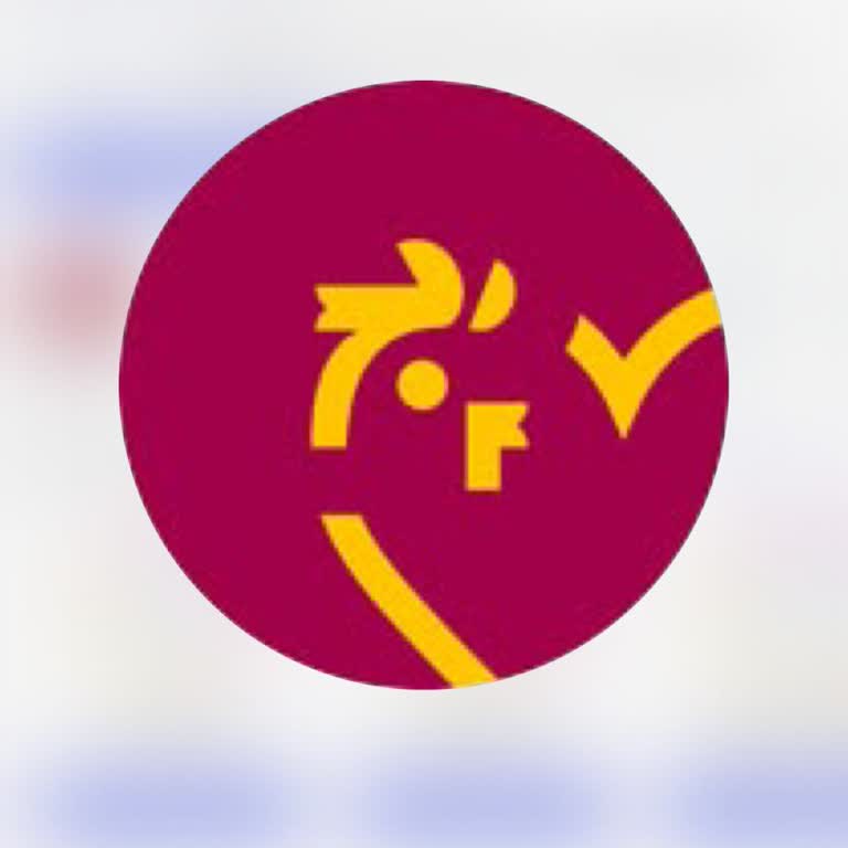 İftarda Boş Masalarda Bebeği Aç Aileye Servis Verilmedi