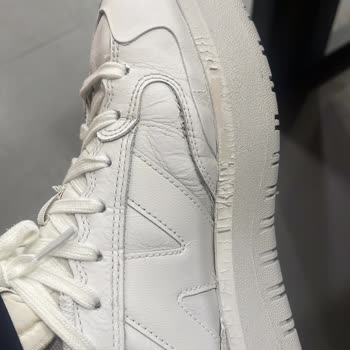 Ayakkabı Boyama İşleminde Boya Çözülmesi Ve Ücret İadesi Talebi