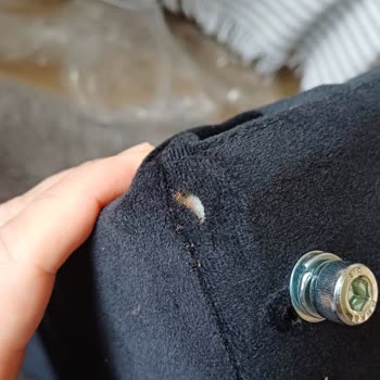 Metal Parça Hatası Ve Servis Sonrası Kumaş Yırtıkları İçin Oturak Değişimi Talebi