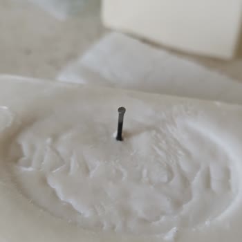 Sabun İçindeki Çivi Ağır Yaralanmaya Neden Oldu