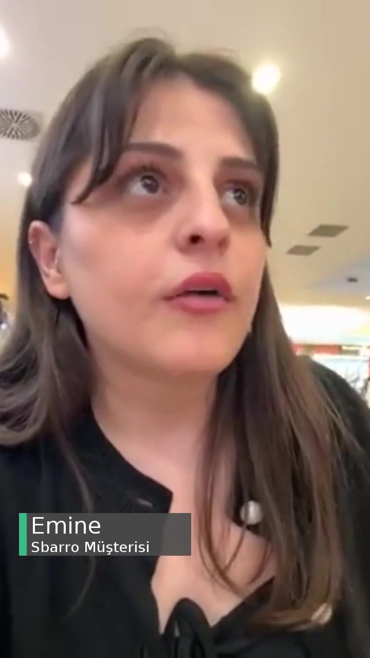 Sbarro Yanık Ürün Limon Verilmedi, Hizmet Çok Çok Kötüydü! videonun kapak resmi