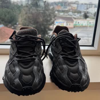 Lacoste Ayakkabısında Üretim Hatası, Mağaza Haksız Red Cevabı