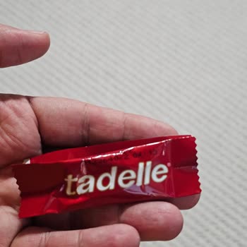 Boş Çıkan Tadelle Mini Fındık Dolgulu Çikolata Paketi Üretim Hatası