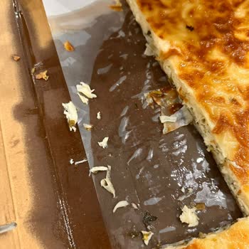 Aşırı Yağlı Su Böreği Ve Cevapsız Telefon Yenisi İsteniyor