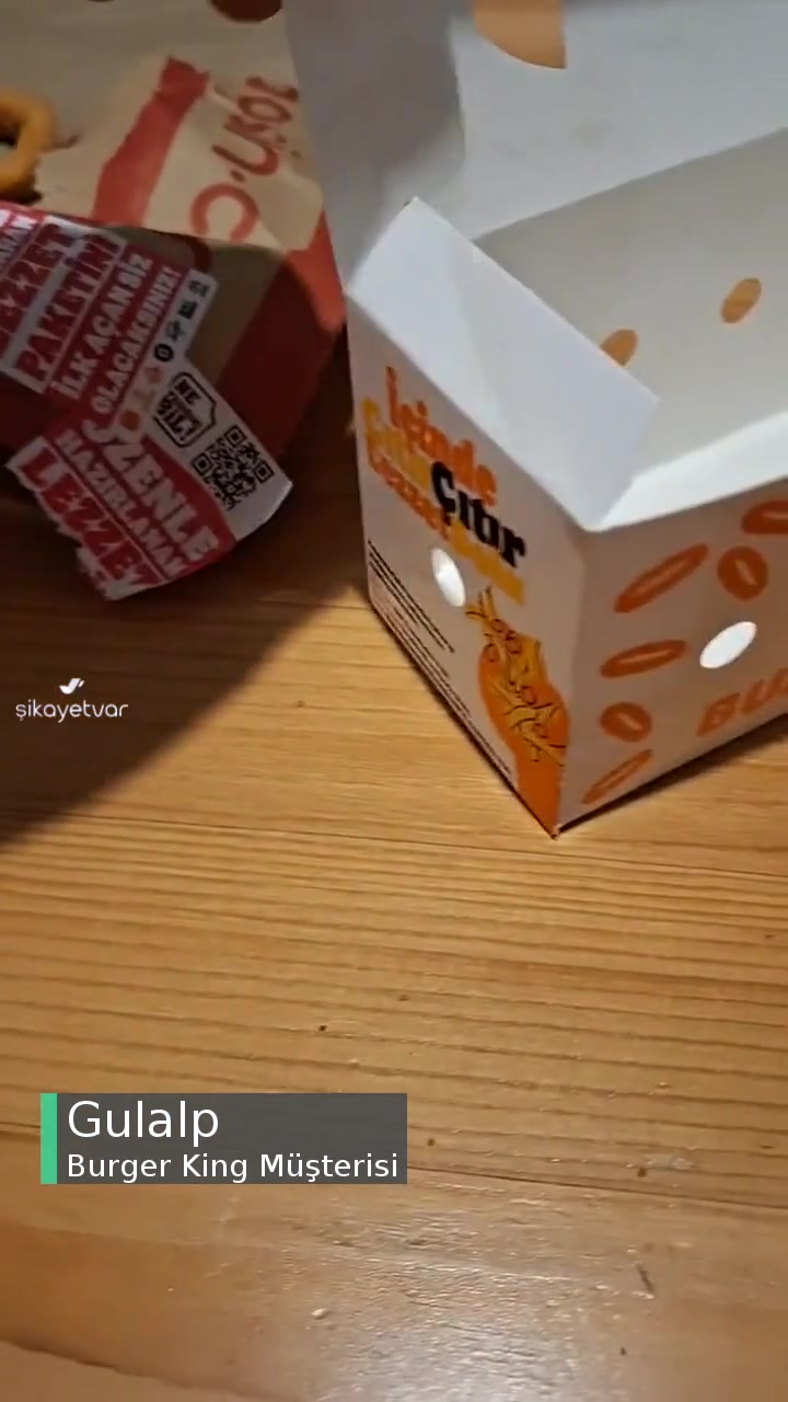 Burger King Aşırı Sert Soğan Halkası videonun kapak resmi