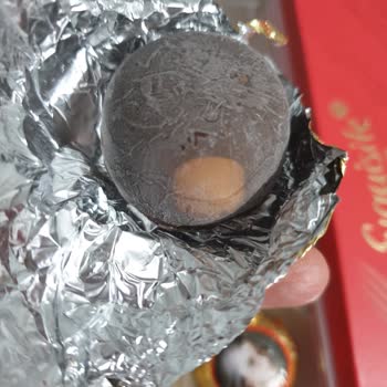 Rossmann’da Mozartkugeln Çikolatalarının Bozulması Ve Saklama Koşullarının Yetersizliği