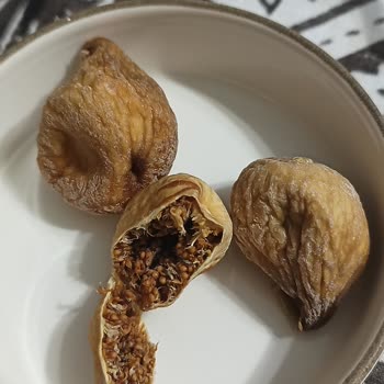 Migros’ta K*** İncir Ürününde Tüketilemez Sertlik Ve Kurt