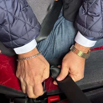 Emniyet Kemerinde Arıza Ve Kırık Koltuklar Nedeniyle Güvenlik İhlali Ve İade Talebi