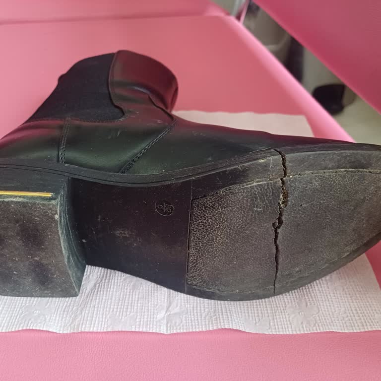 Defolu Ayakkabı İadesi Gecikti Ve Müşteri Hizmetleri Çelişkili Bilgi Verdi