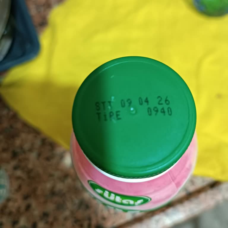 Sütaş Çilekli Kefir Bozuldu, Çocuğuma Sağlık Endişesi Yaratıyor