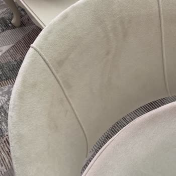 Özbay Mobilya’dan Teşhir Sandalyeler İçin Yeni Ürün Değişimi