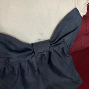 DeFacto’da Renk Aşınması Nedeniyle Bayram Elbisesi Kullanılamaz Hale Geldi