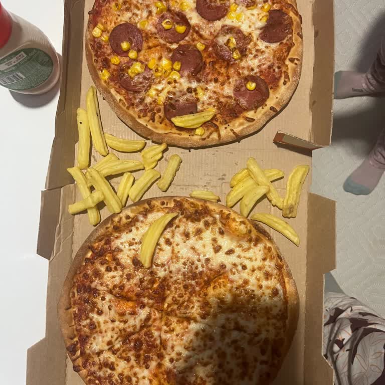 Yemeksepeti Orta Boy Ödedim, Küçük Boy Pizza Ve Yetersiz Patates