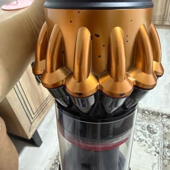 Dyson V16 Piston Animal Süpürgede Boya Soyulması Garanti Dışı Ve Ücretli Onarım Talebi