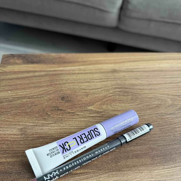 Maybelline Super Lock Brow Gel Turns White and Flakes Off