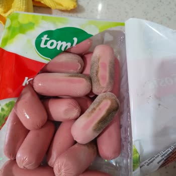 Son Kullanma Tarihi Geçmemiş Tombik Sosis Küflü Çıktı