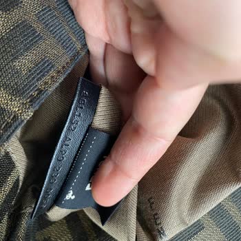 Dolap Fendi Yüksek Bir Ücret Ödedim Ancak Elime Ulaştığında Ürünün Sahte Olduğunu Fark Ettim