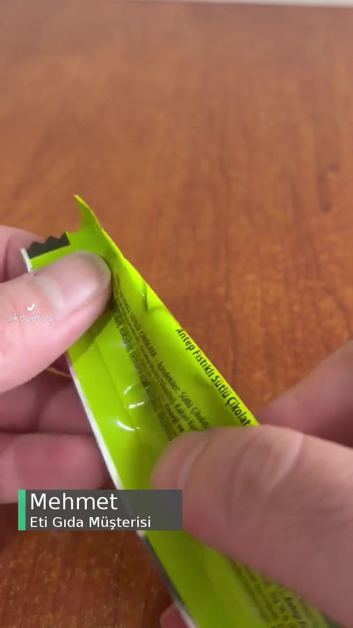 Eti Gıda Yarısı Olmayan Çikolata videonun kapak resmi