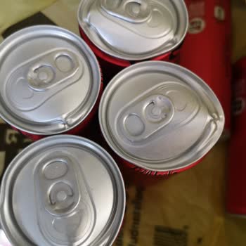 Coca-Cola Zero Tenekelerinin Hasar Görmesi Tüketiciyi Endişelendiriyor