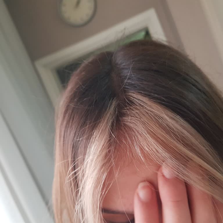 Yılmaz Ay Kuaför Bir Daha Da Gitmem