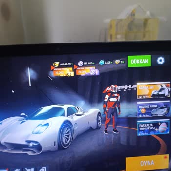 Asphalt 8 Hesabımda Kariyer Sıfırlandı, Bakiye Negatif Ve Arabalar Kayboldu