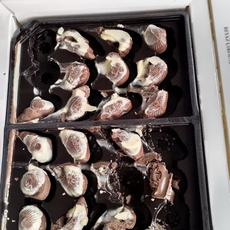 Ülker Select Çikolatasında Bozulma Çocukların Güvenliğini Tehdit Ediyor