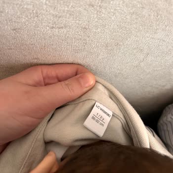 LCW Bebek Gömleğinde İlik Eksikliği Defolu Ürün