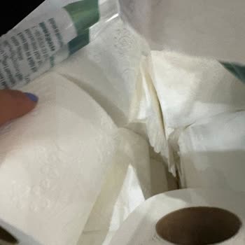 A101'de Satılan Aqua Tuvalet Kağıdı Parçalanması Ve Hijyen Endişesi