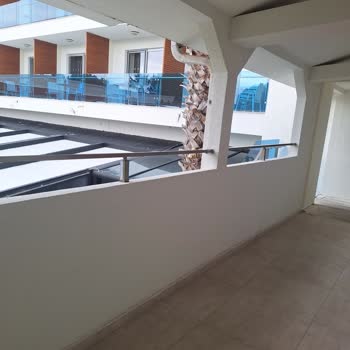 Flora Garden Ephesus Klima Çalışmıyor 3 Saatte Arızayı Yapmaya Geldiler