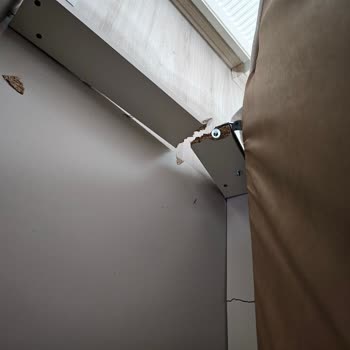 Kırık Köşe Koltuk Teslim Edildi, Değişim Ve İade Talebim Cevapsız