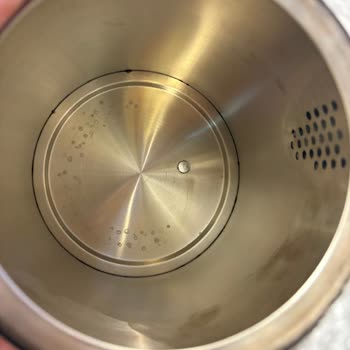 Paslanmaz Çelik Dediği Çay Makinesinde Paslanma Ve Garanti Sorunu