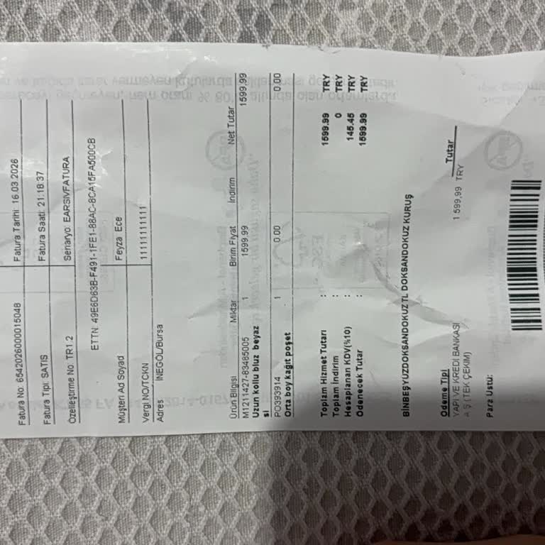 İlk Giyimde Yırtılan Gömlek İçin Değişim Talebi