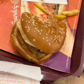 Eryaman Popeyes Şubesinde Çiğ Tavuk Ve Çürük Menü Şikayeti