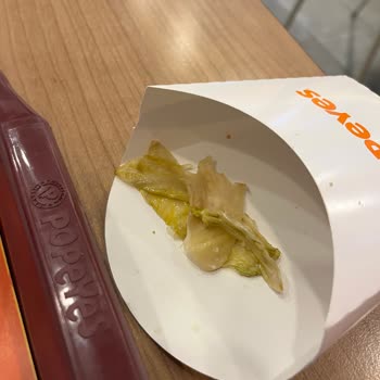 Eryaman Popeyes Şubesinde Çiğ Tavuk Ve Çürük Menü Şikayeti