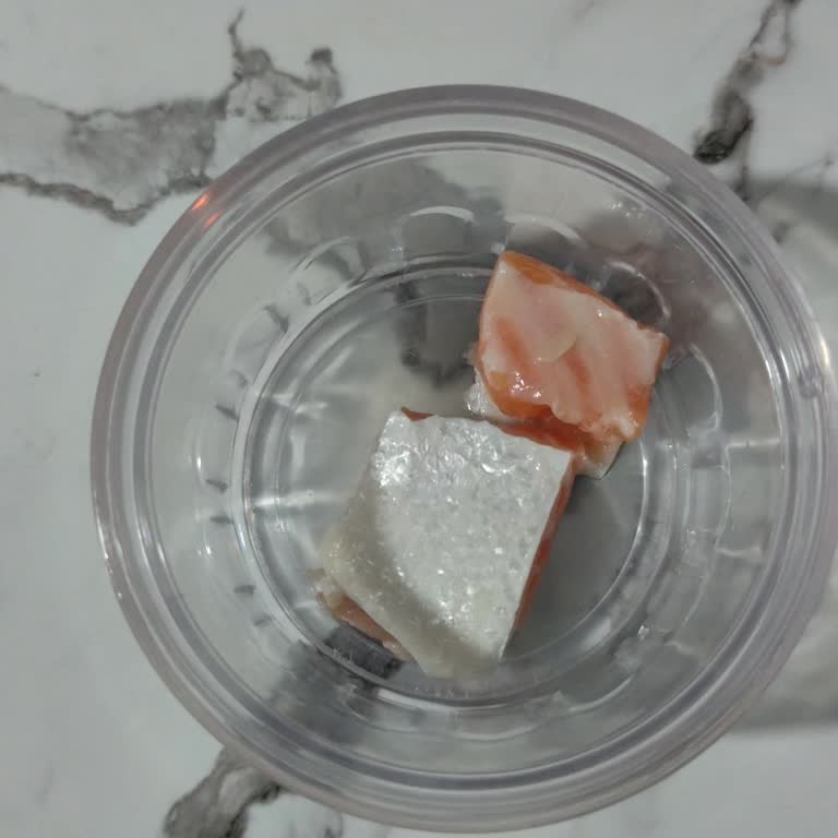 Diyarbakır Metro Market'ten Alınan Somon Balığı Hızla Bozuldu Sağlık Endişesi Ve İade Talebi