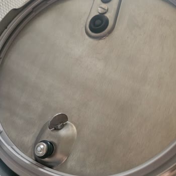 Fissler Vitaquick 6 Litre Düdüklü Tencerenin Kapak Renk Atması Ve Servis Sorunu