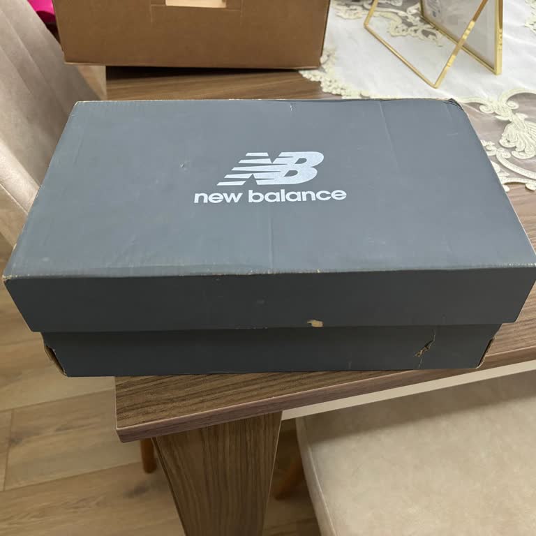 Kutu Ve Bant İşlemleriyle Uzayan İade Süreci Ve Fiziksel Zorluk