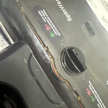 Garanti Kapsamındaki Kırık Dikey Süpürge Silme Aparatı Ücretsiz Değişim İstemi