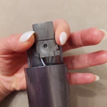 Dyson V12 Detect Slim Işıklı Başlık Kırıldı Garanti Dışı Değerlendirilmesi