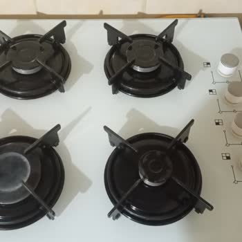 Ferre Markasından Alınan 4'lü Set Üstü Ocakta Güvenlik Sorunu Ve Servis İhmaline Dair Şikayet