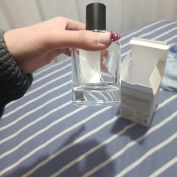 Karşıyaka DeFacto Mağazasından Boş Parfüm Aldım, Hemen Değişim İstiyorum