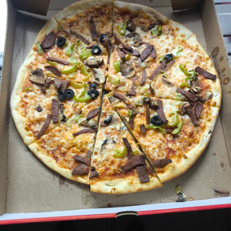 Yanlış Ve Donuk Pizza İçin Ücret İadesi Talebi