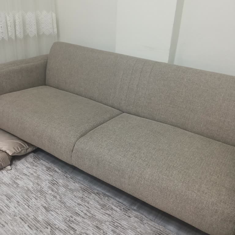 Nadia Koltuk Takımındaki Çökme Ve Yumuşaklık Sorunu İçin Ücretsiz Değişim Talebi