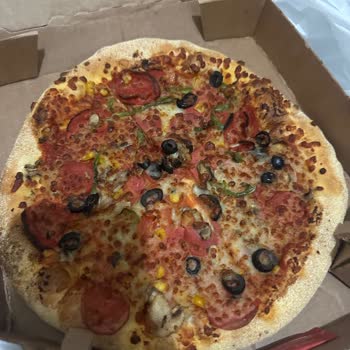 Domino’s Şubesinden İki Saat Gecikme Ve Bozulmuş Ürünler İçin Tam İade Talebi