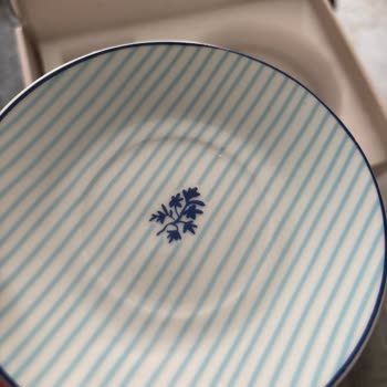 Defolu Fincan Takımı Teslim Edildi, Değişim Ve İade Süreci Zorlaştırılıyor