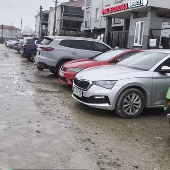 Sakarya Karasu Yenimahalle Sokakları Çamur Ve Çukur İçinde, Asfalt Yok