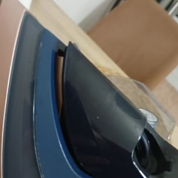 Philips Dst8050/20 Ütüsünde Ani Çatlama Ve Servis Geri Dönüşü Yok