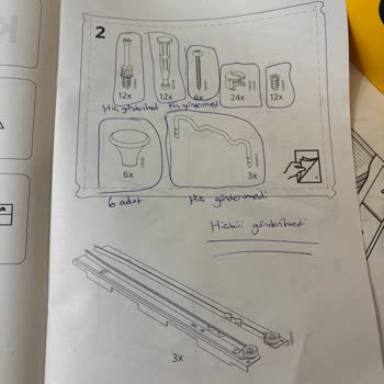 IKEA'da Hemnes Şifonyerde Eksik Montaj Parçaları Ve Kırık Çekmece