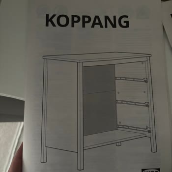 IKEA'da Hemnes Şifonyerde Eksik Montaj Parçaları Ve Kırık Çekmece